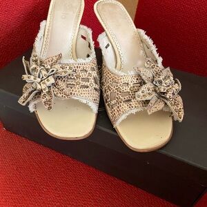 Stylish Tan Women's Leather Sandals